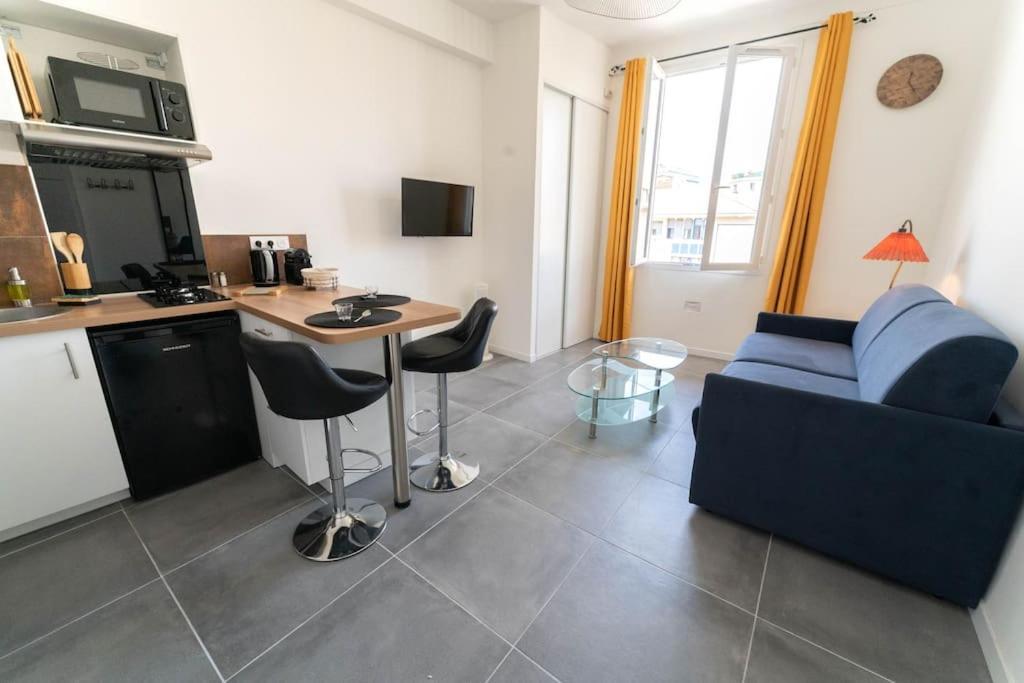 3 Centre-ville En Etage Refait A Neuf Appartement *